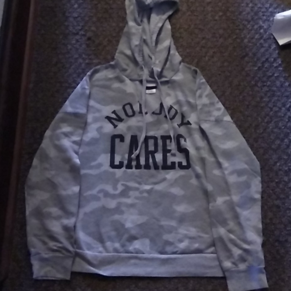 "Nobody cares" hoodie
